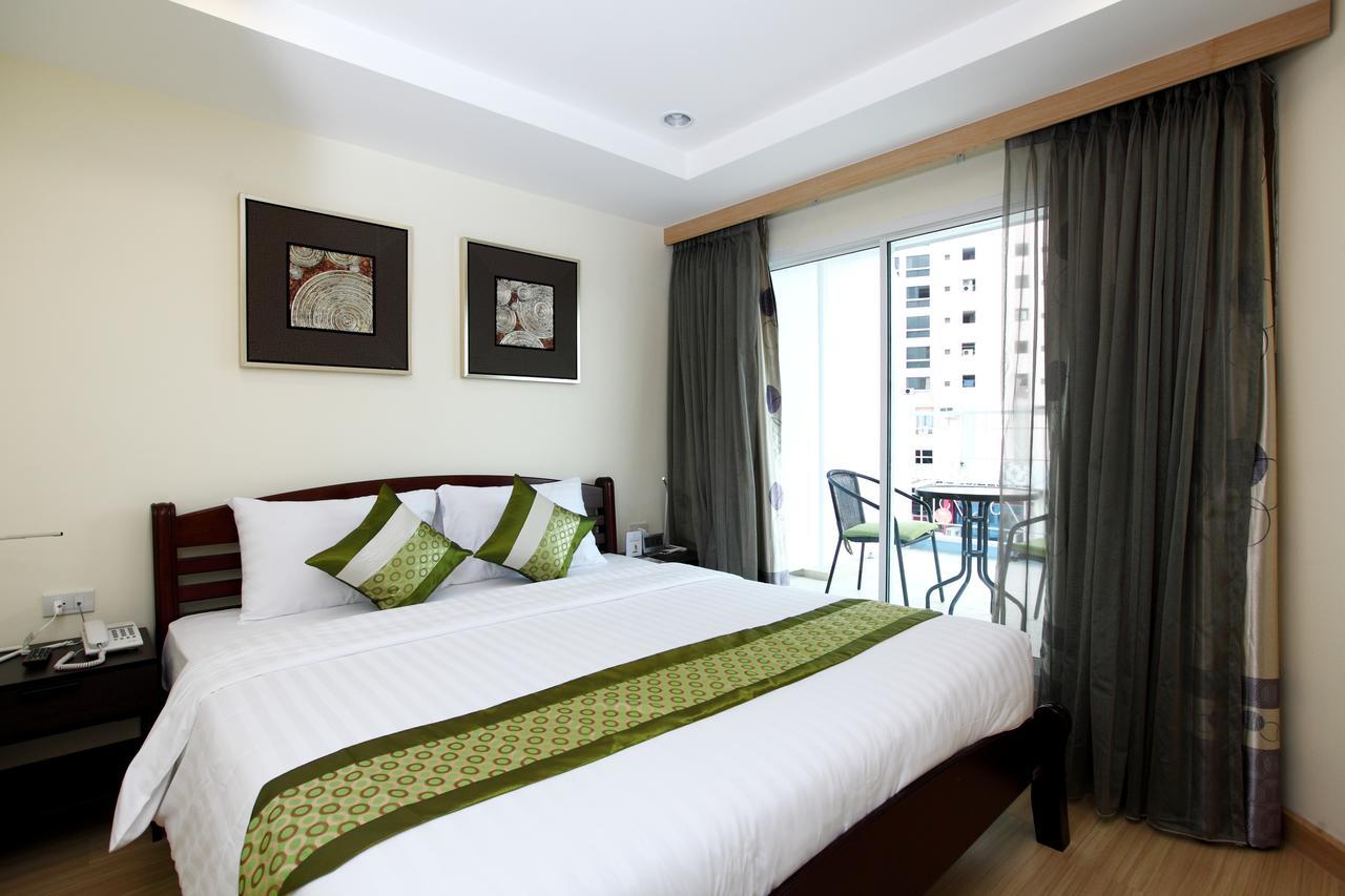 Icheck Inn Sukhumvit 22 Bangkok Exterior photo