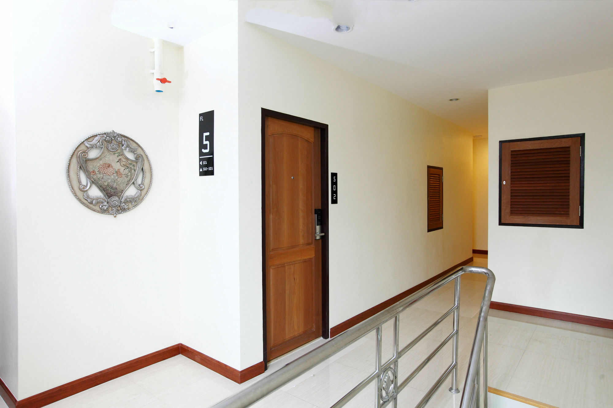 Icheck Inn Sukhumvit 22 Bangkok Exterior photo