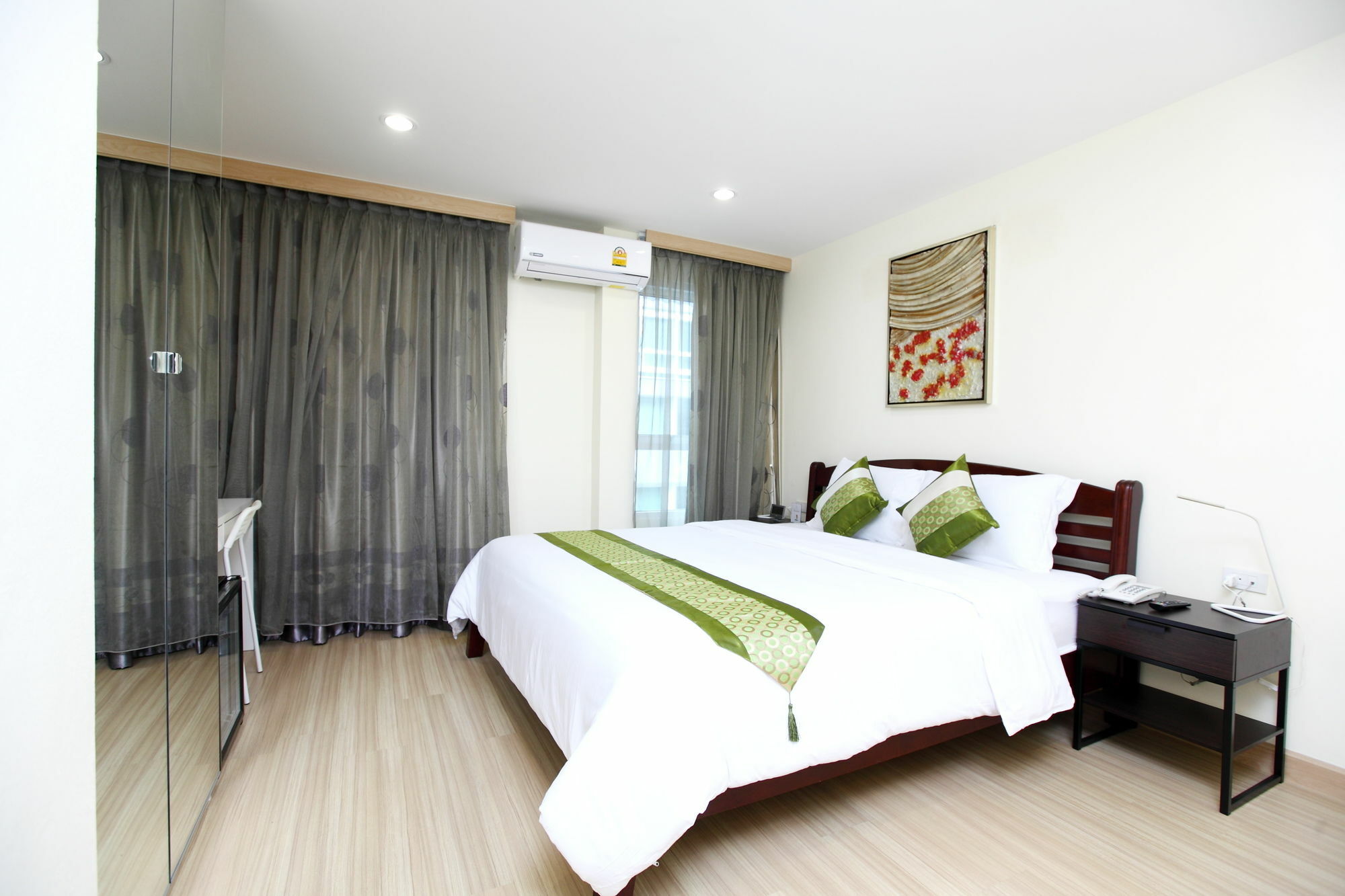 Icheck Inn Sukhumvit 22 Bangkok Exterior photo